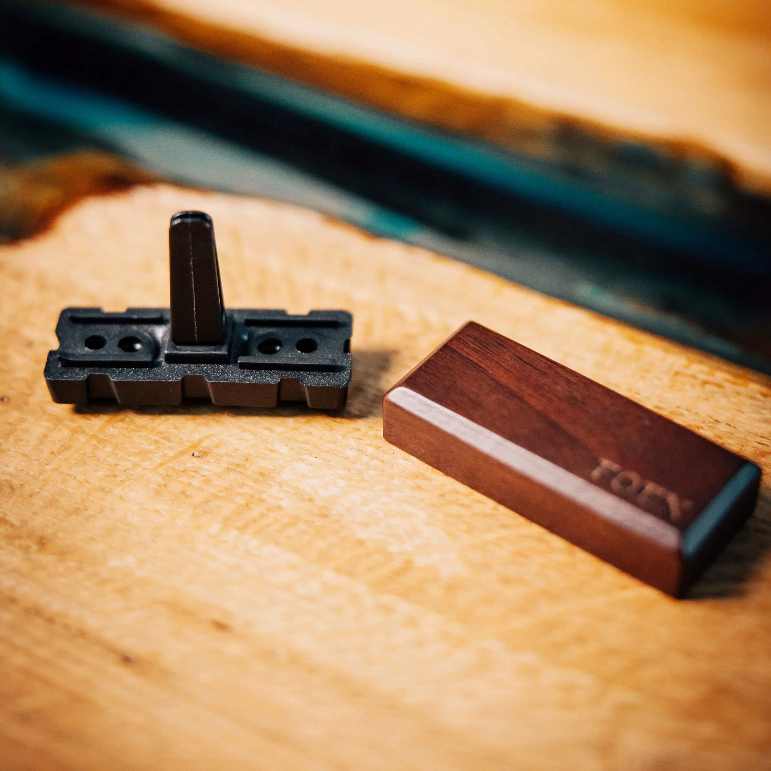FOEN Wood Stick Squeeze Refill - Image 3